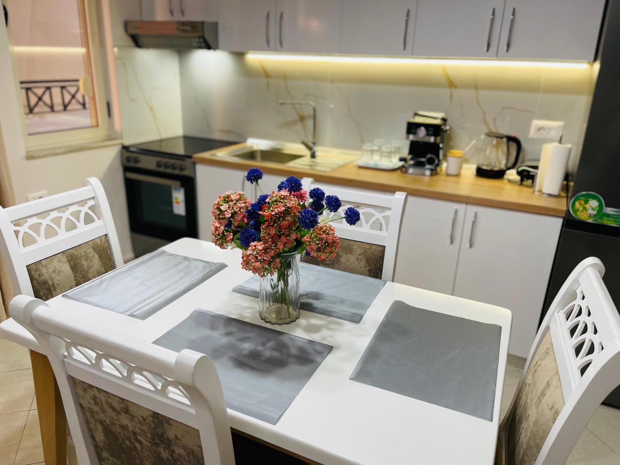 Albis Apartment 1 Тирана Екстериор снимка